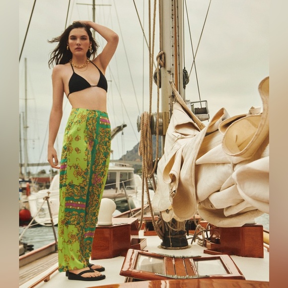 MNG | Green Satin Printed Trousers | 8 - Picture 5 of 8